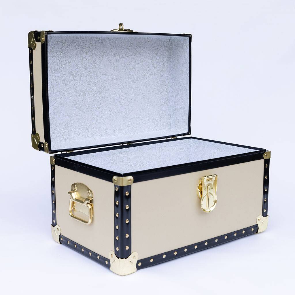 12-204 Lux Sisal Tuck Box Storage Trunk with Alloy Trim - Image 2